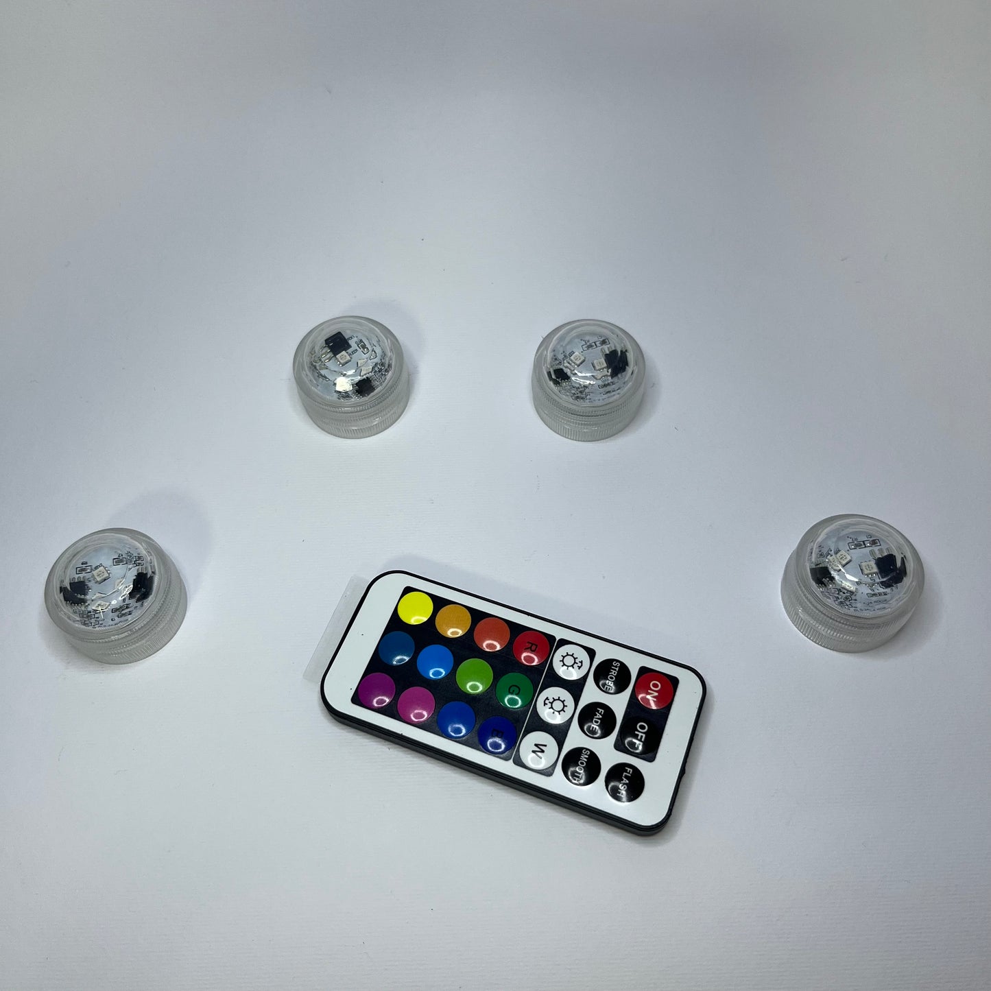 4 броя мини безжични LED светлини!